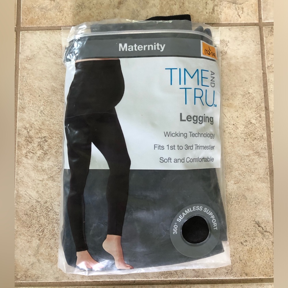 Time and Tru Black Maternity Leggings NWT